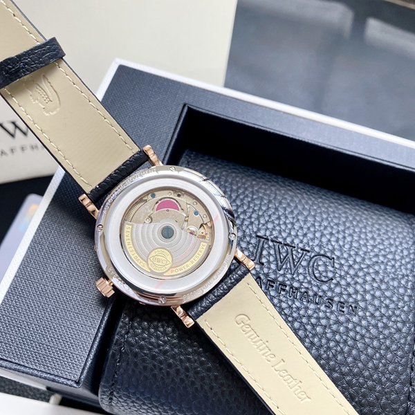 アイ・ダブリュー・シー内部構造